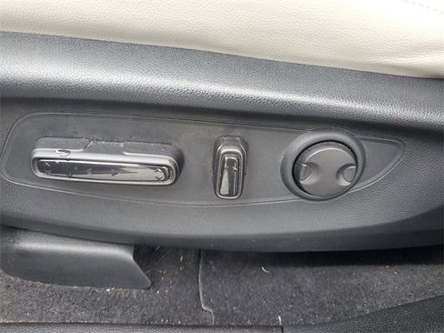 Certified 2023 Honda CR-V EX-L image 11