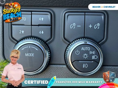 Used 2024 GMC Yukon XL Denali AWD/4WD image 32