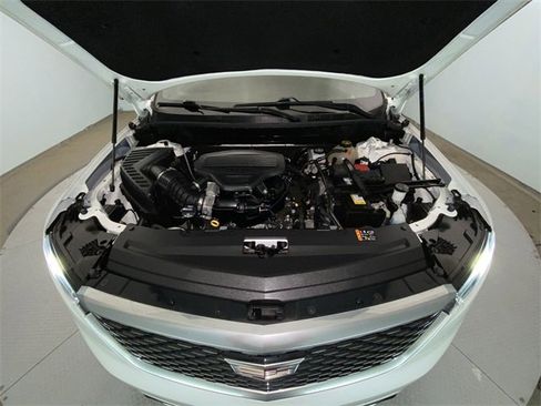 Used 2021 Cadillac XT6 Premium Luxury image 27