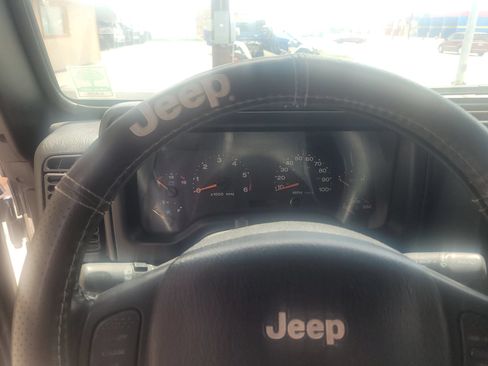 Used 2006 Jeep Wrangler X AWD/4WD image 8