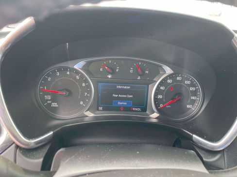 Used 2019 Chevrolet Equinox LT w/ LPO, Cargo Package FWD image 20