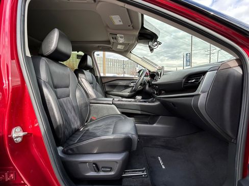 Used 2023 Nissan Rogue Platinum w/ Platinum Premium Package image 35