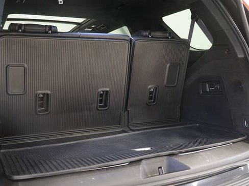 Used 2023 Cadillac Escalade Sport Platinum w/ LPO, ONYX Package AWD/4WD image 15
