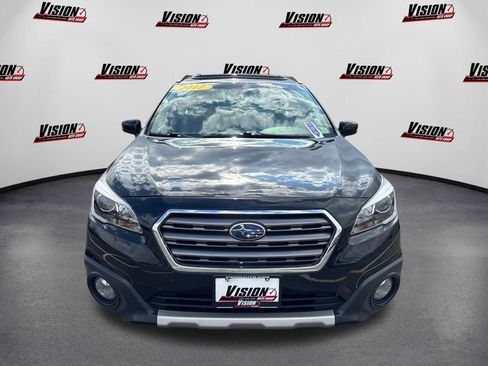 Used 2017 Subaru Outback 2.5i Touring image 2