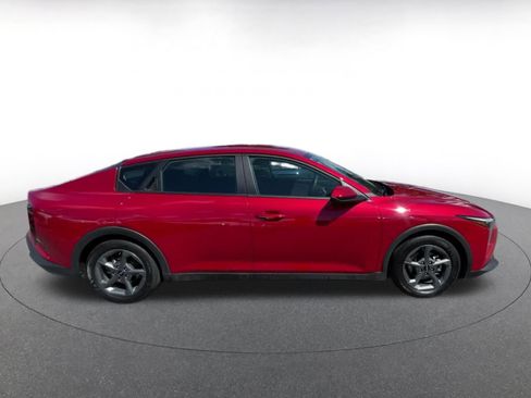 Used 2025 Kia K4 LXS image 16