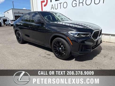 Used 2023 BMW X6 xDrive40i w/ Premium Package image 2