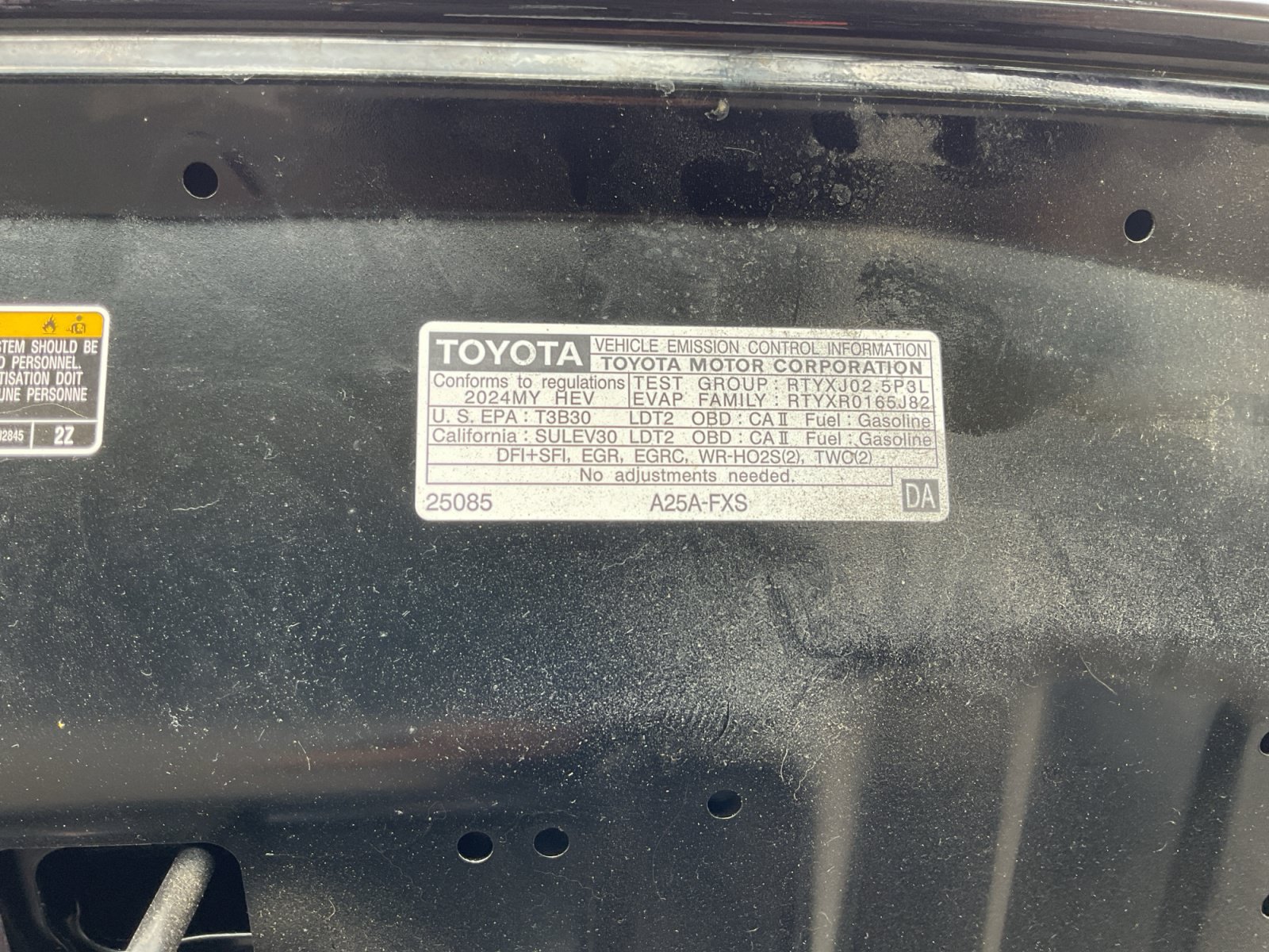 Used 2024 Toyota RAV4 LE AWD/4WD image 24