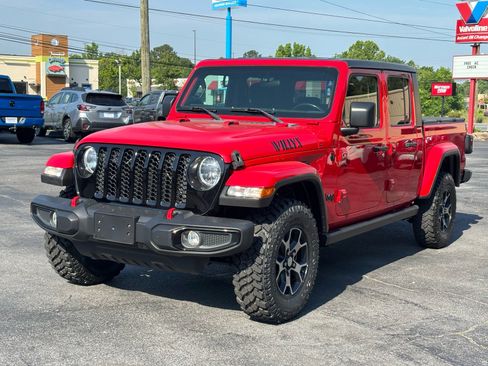 Used 2021 Jeep Gladiator Sport AWD/4WD image 1