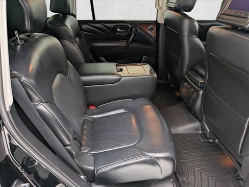 Used 2017 INFINITI QX80 4WD w/ Deluxe Technology Package image 19