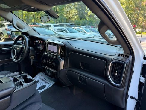 Used 2020 Chevrolet Silverado 1500 LT RWD image 21