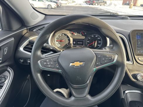 Used 2023 Chevrolet Malibu LT image 13