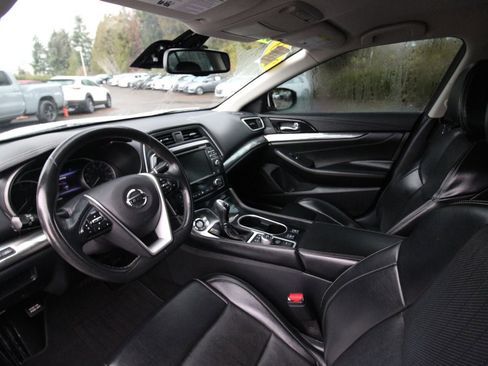 Used 2019 Nissan Maxima 3.5 SV w/ Floor Mat Group image 12