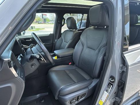 Used 2024 Lexus GX 550 w/ Accessory Package (2T) image 26