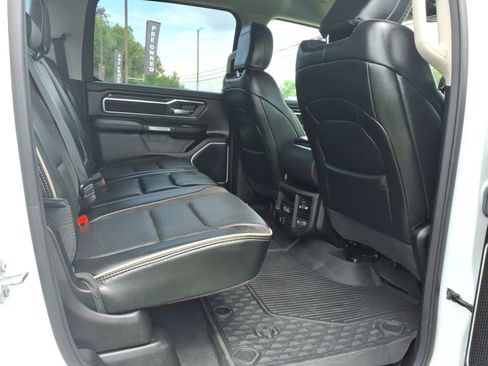 Used 2022 RAM 1500 Laramie AWD/4WD image 9