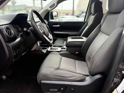 Used 2015 Toyota Tundra SR5 w/ SR5 Upgrade Package RWD image 14