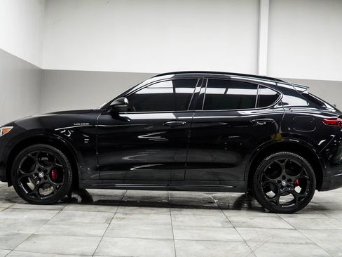 Used 2023 Alfa Romeo Stelvio Veloce image 10