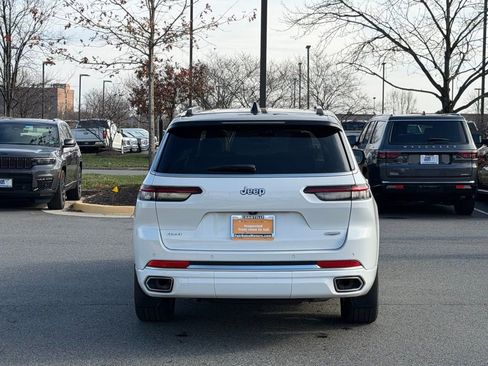 Certified 2024 Jeep Grand Cherokee L Summit w/ MOPAR Finishing Package image 8