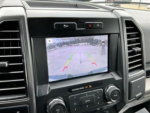 Used 2019 Ford F150 XLT w/ Trailer Tow Package image 14