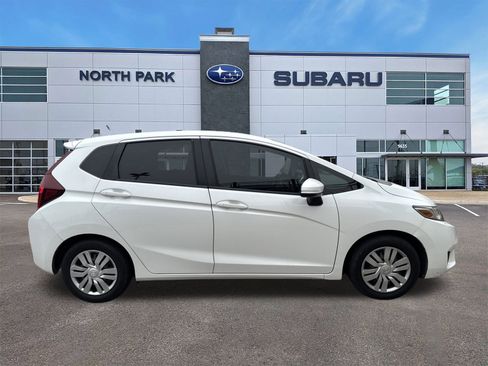 Used 2016 Honda Fit LX image 2