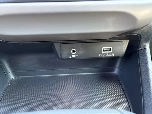 Certified 2025 Subaru Crosstrek 2.0i AWD/4WD image 33