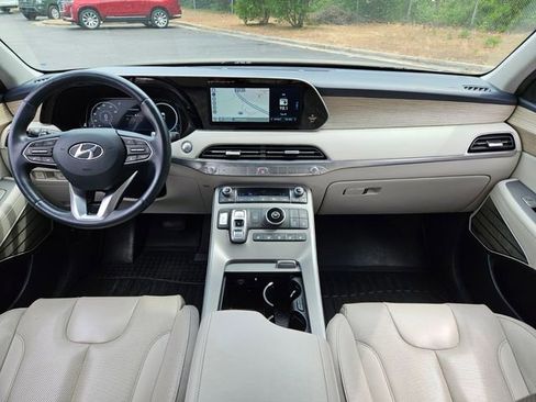 Used 2021 Hyundai Palisade Limited FWD image 13