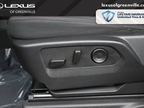 Used 2025 Chevrolet Silverado 2500 LT AWD/4WD image 21