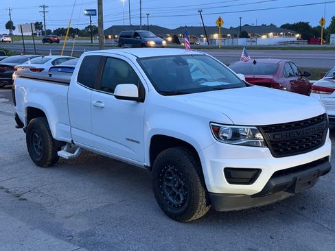 Used 2020 Chevrolet Colorado LT w/ Safety Package RWD image 3