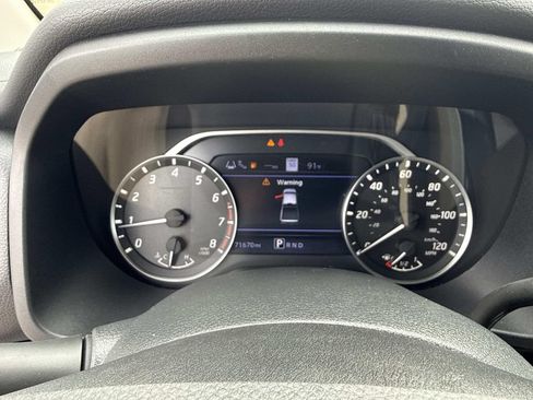 Used 2021 Nissan Titan SV w/ SV Convenience Package RWD image 38