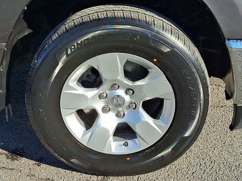 Certified 2022 RAM 1500 Big Horn image 9