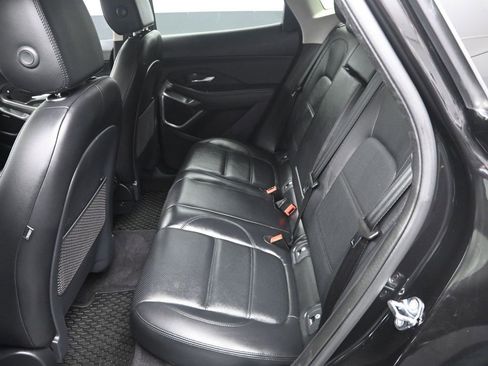 Used 2021 Jaguar E-PACE SE image 29