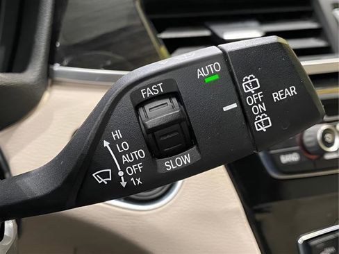 Used 2018 BMW X1 xDrive28i w/ Convenience Package AWD/4WD image 21
