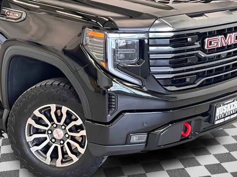 Used 2023 GMC Sierra 1500 AT4 w/ Technology Package AWD/4WD image 37