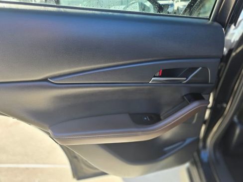 Used 2023 MAZDA CX-30 AWD 2.5 S w/ Premium Package image 17