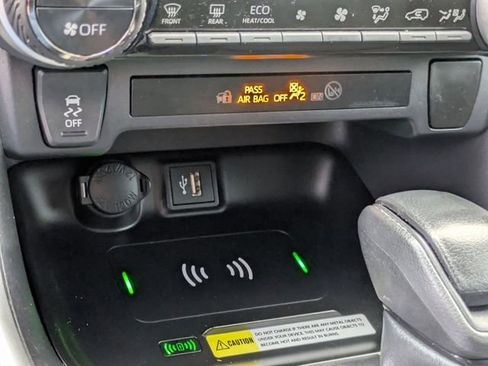 Used 2024 Toyota RAV4 AWD Hybrid image 17