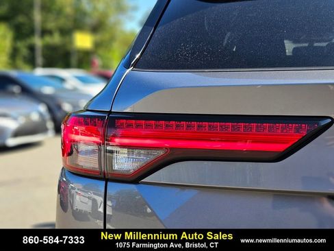 Used 2022 Mitsubishi Outlander GT image 9