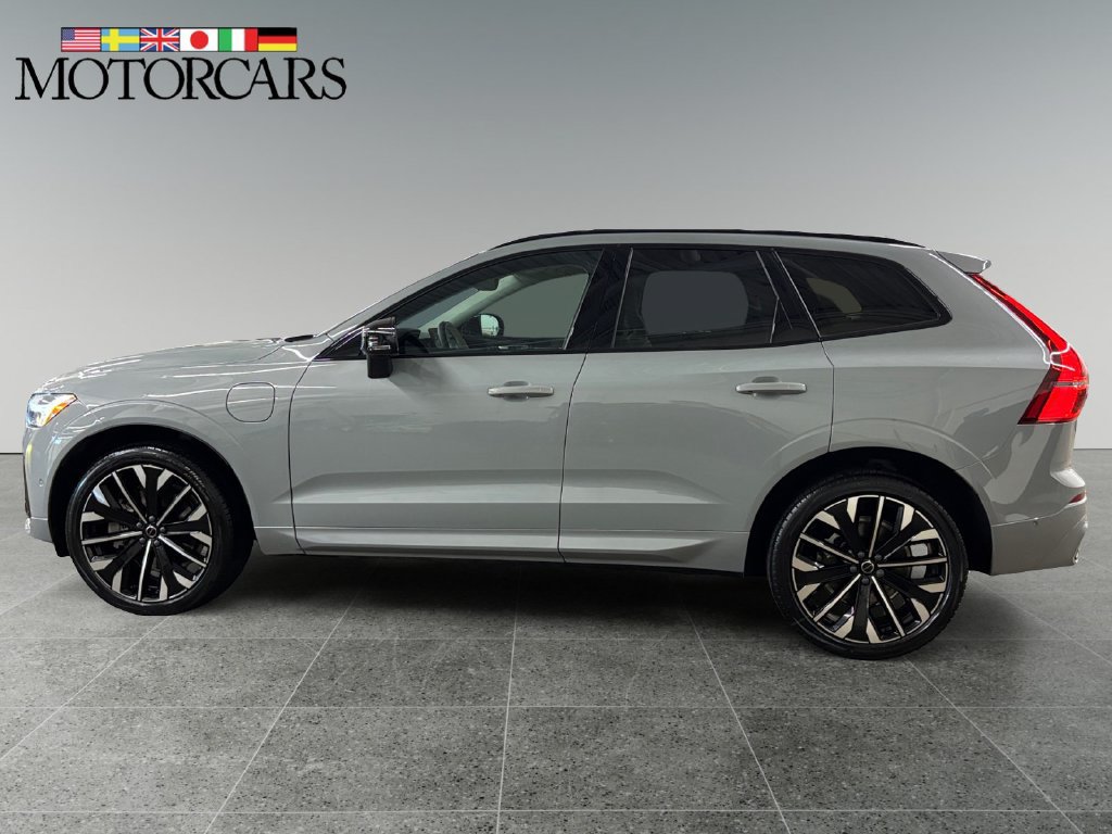 Certified 2026 Volvo XC60 T8 Ultra w/ Protection Package Premier AWD/4WD image 6