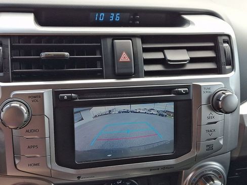Used 2018 Toyota 4Runner SR5 AWD/4WD image 23