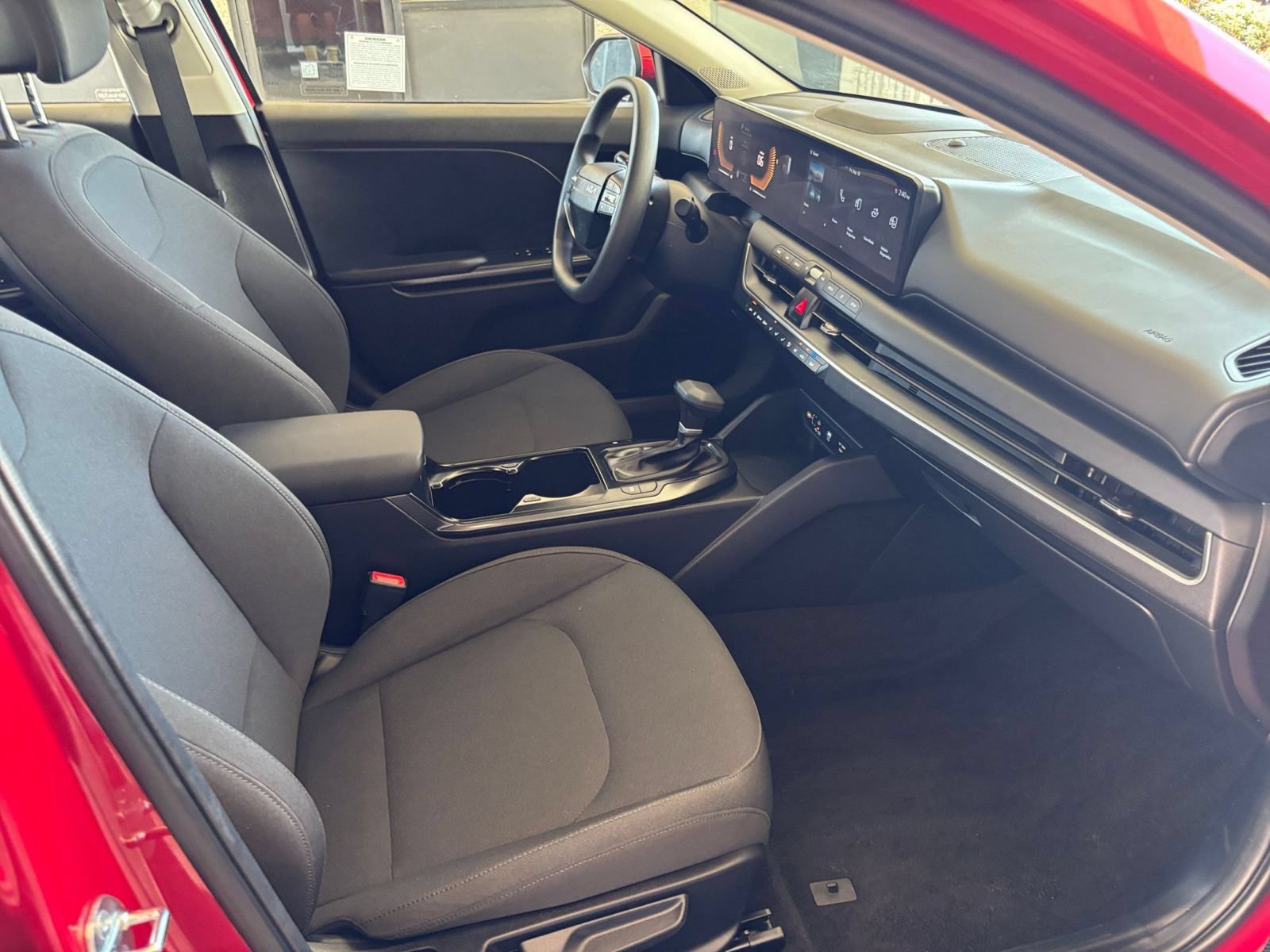 Used 2026 Kia K4 FWD image 35