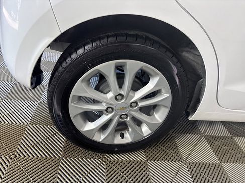 Used 2021 Chevrolet Spark LT image 31