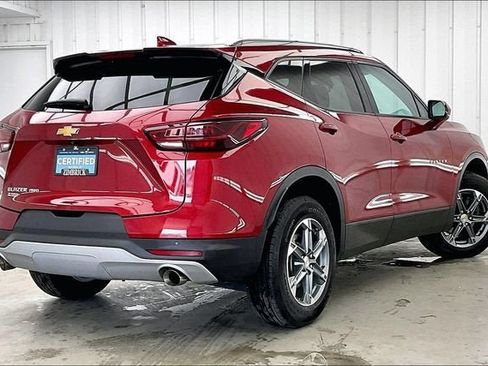 Certified 2024 Chevrolet Blazer LT w/ Convenience Package AWD/4WD image 12