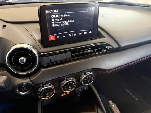 Used 2019 MAZDA MX-5 Miata Grand Touring RWD image 10