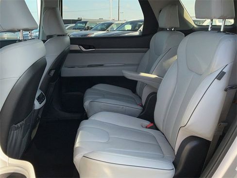 Used 2025 Hyundai Palisade SEL image 14