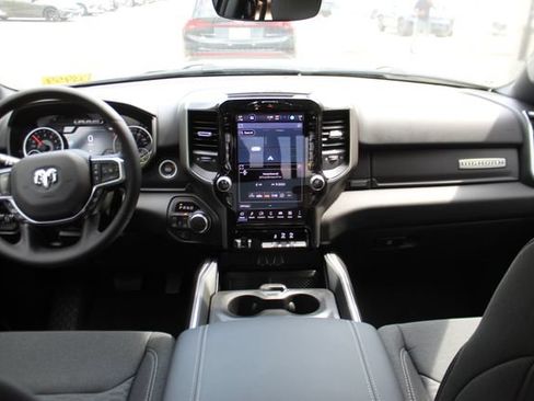 New 2026 RAM 1500 Big Horn AWD/4WD image 13