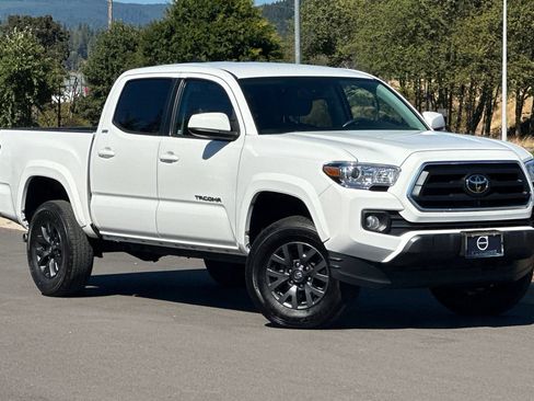 Used 2023 Toyota Tacoma SR5 AWD/4WD image 1