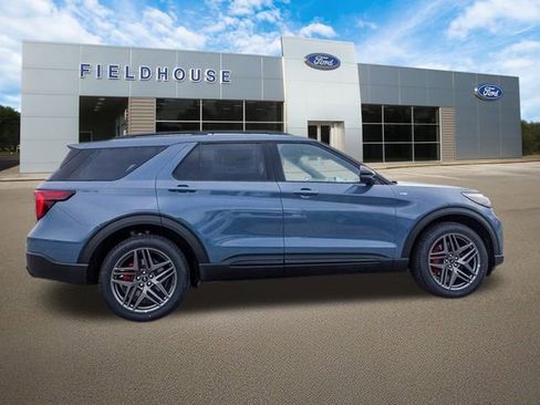 New 2026 Ford Explorer ST-Line w/ ST-Line Street Pack image 4