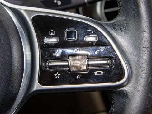 Used 2021 Mercedes-Benz GLC 300 w/ Premium Package image 30