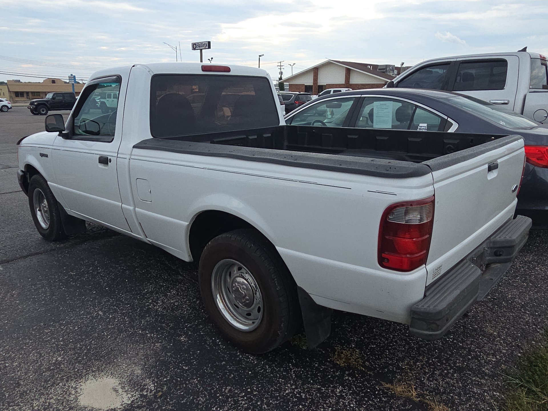 Used 2001 Ford Ranger XL RWD image 4