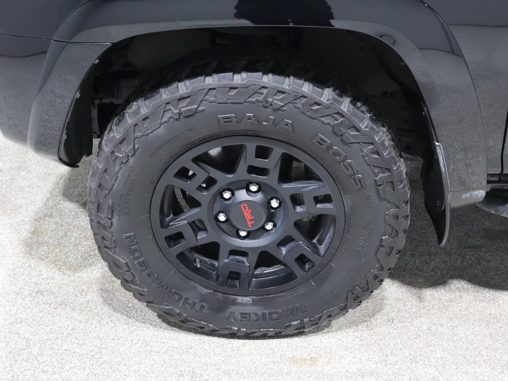 Used 2022 Toyota 4Runner TRD Off-Road Premium w/ Moonroof Package AWD/4WD image 9
