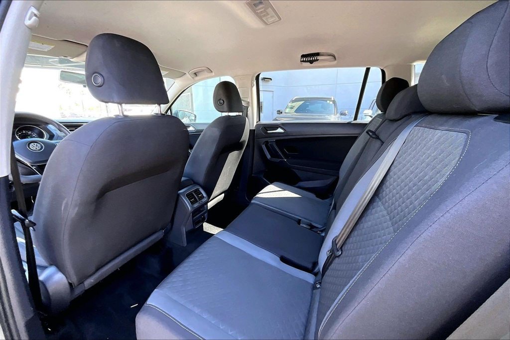 Used 2020 Volkswagen Tiguan S FWD image 16