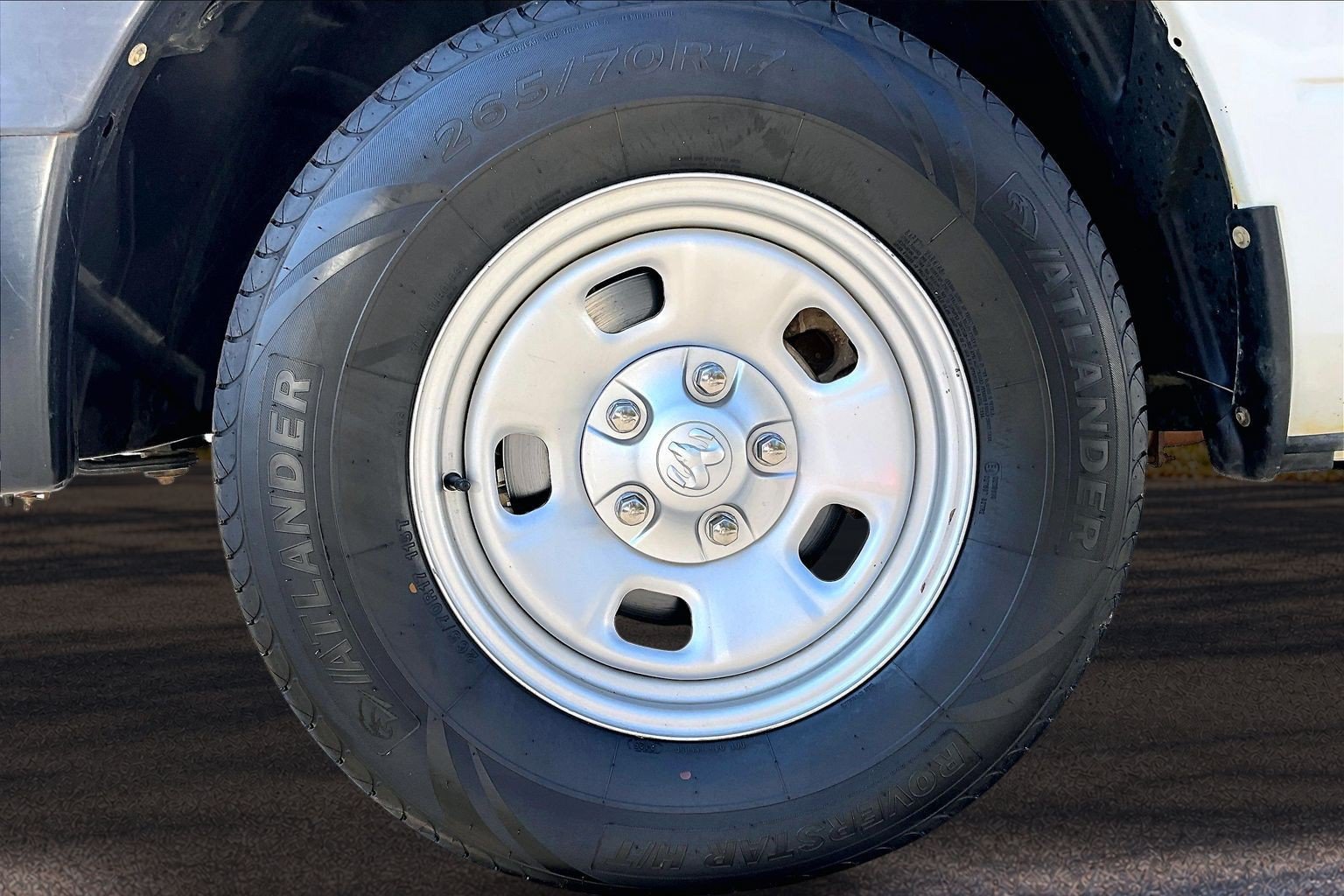 Used 2018 RAM 1500 Express AWD/4WD image 10